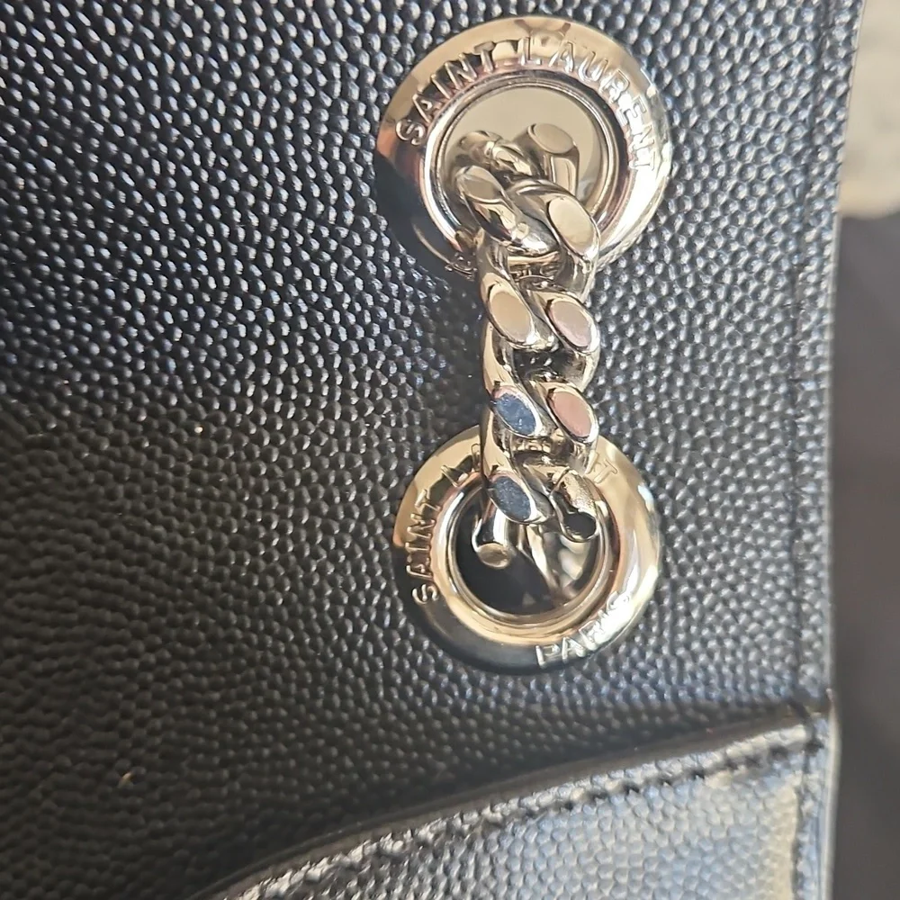 Yves Saint Laurent Black Envelope in Matelasse Lambskin - EUC - Picture 9 of 16